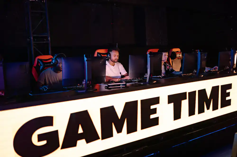 MOBA gameplay arena